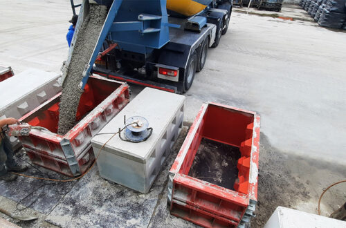 ready-mixed waste into valuable concrete blocks