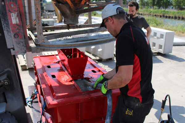 jersey barrier block production